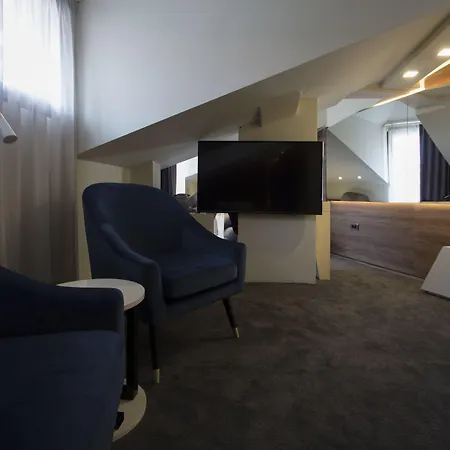 Hotel Boutique 25h By Eva 018 3*