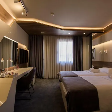 Boutique 25h By Eva 018 3* Ni