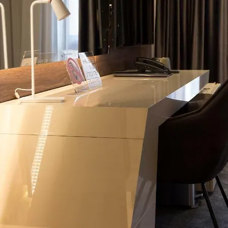 Boutique 25h By Eva 018 Hotel Nis