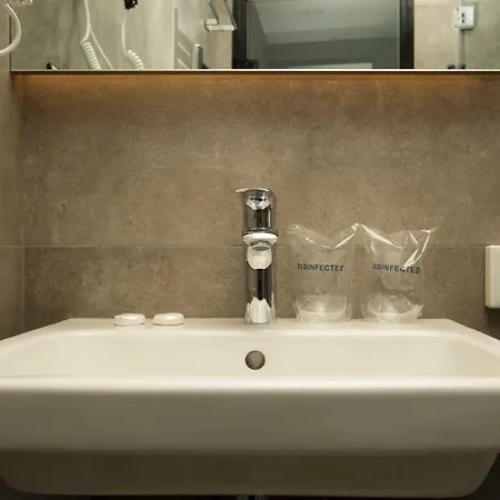 Hotel Boutique 25h By Eva 018 3*