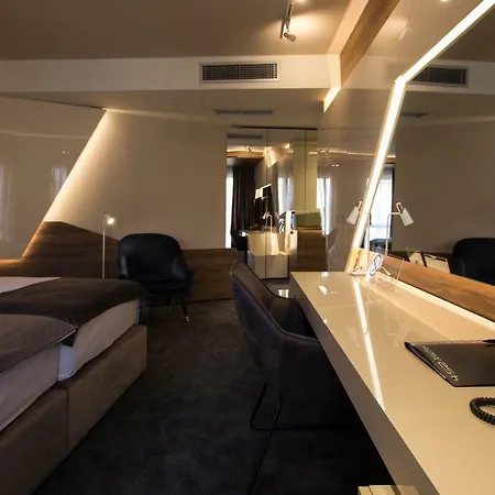 Hotel Boutique 25h By Eva 018 Ni