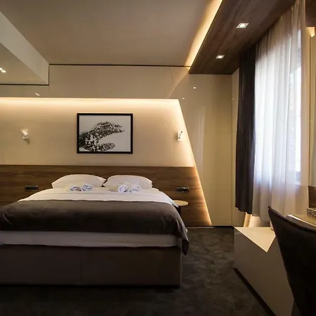 Boutique 25h By Eva 018 Hotel 3*