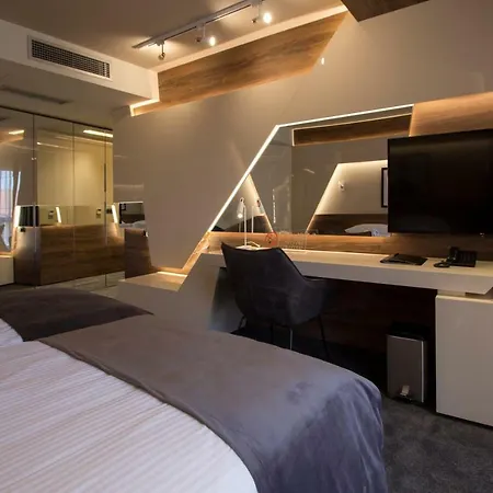 Boutique 25h By Eva 018 3* Ni