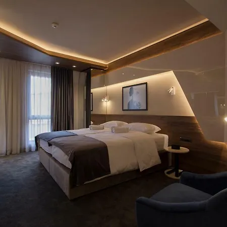 Hotel Boutique 25h By Eva 018 3*